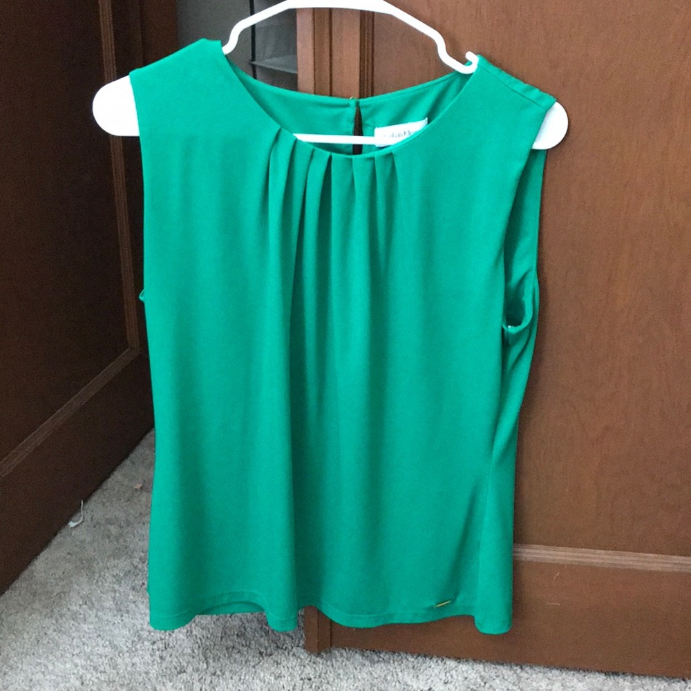 Calvin Klein women’s work blouse (Large)